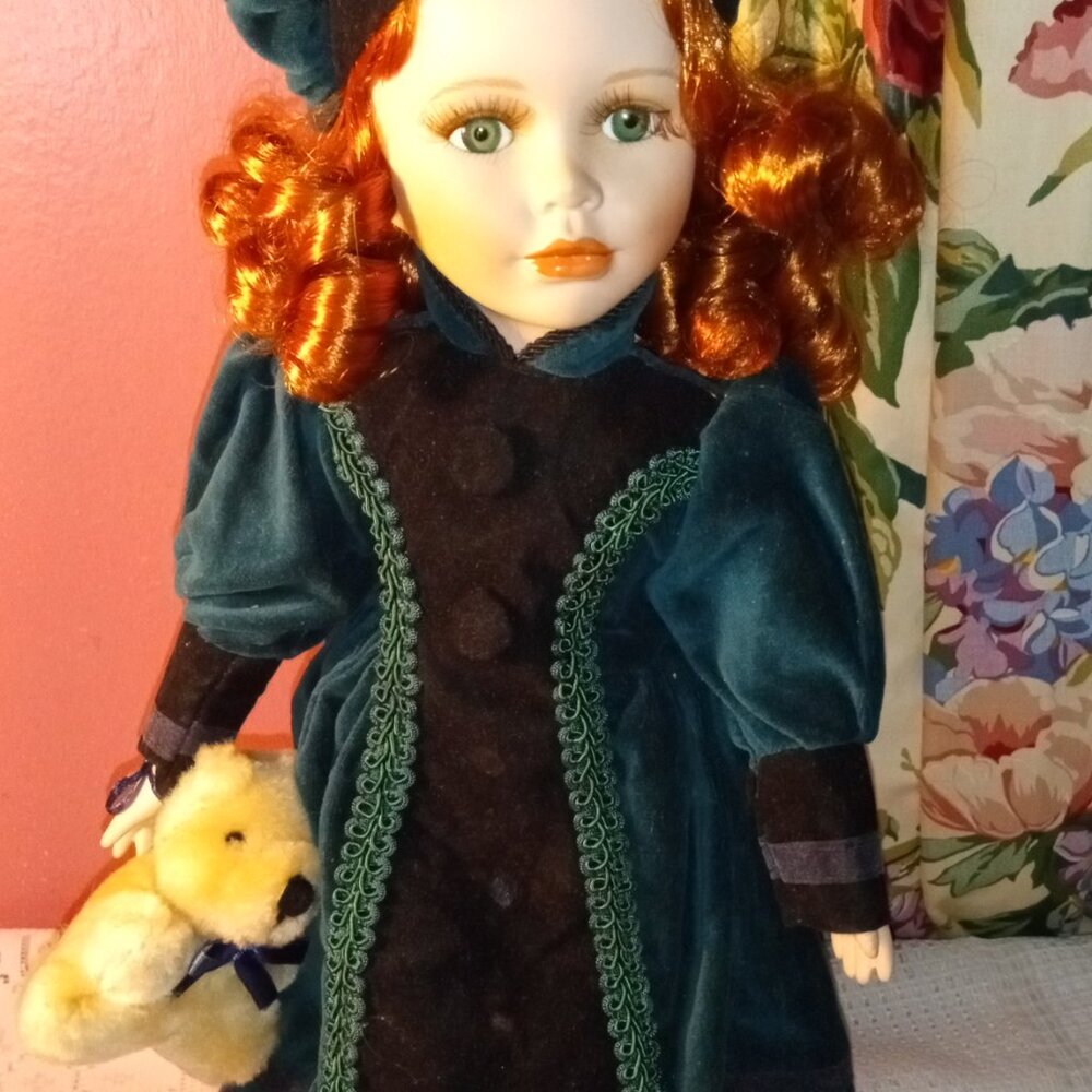 VINTAGE PAUL SEBASTIAN PORCELAIN DOLL CHARLOTTE 2002 LIMITED EDITION 8 YRS. PLUS